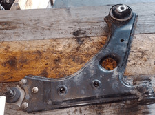 Bras oscillant de suspension