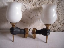 PAIRE APPLIQUES " MAIN DE NUBIEN " - JOHN DEVOLUY -