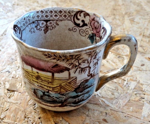 Ancienne tasse terre - ancienne,