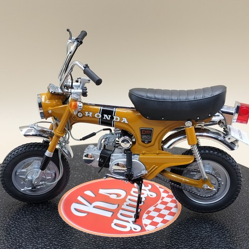 Damaged ebbro 10 honda dax - *damaged*,