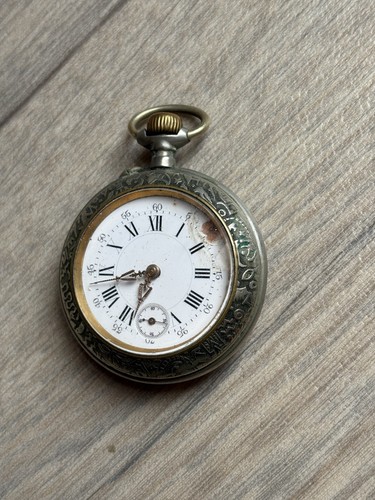 Montre gousset ancienne - À, À