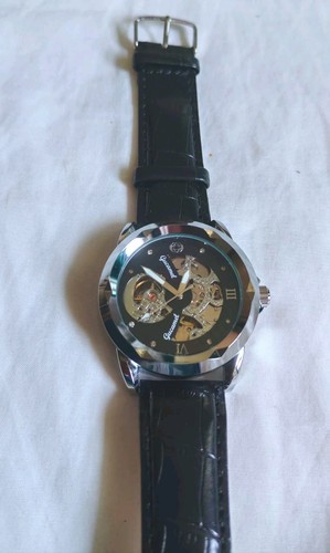 Gucamel montre automatique