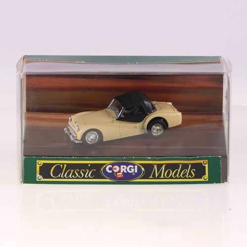 Corgi d738 triumph - corgi, soft