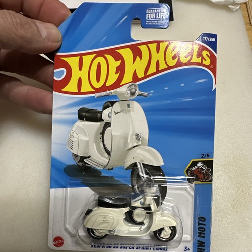 Hot wheels 2025 vespa - hot, ss