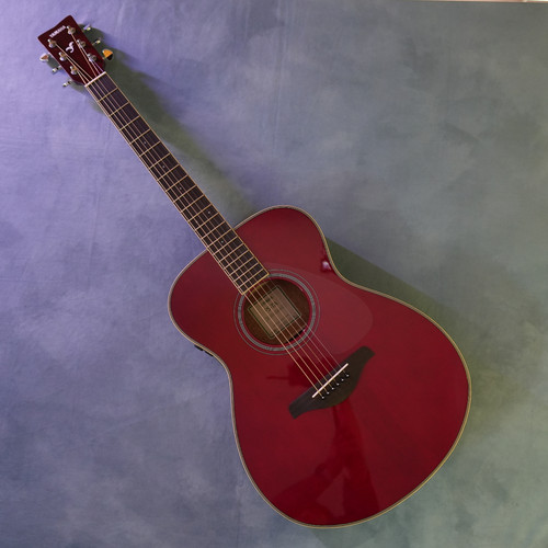 Guitare acoustique trans