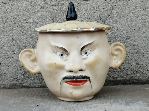 Ancien pot tabac chinois