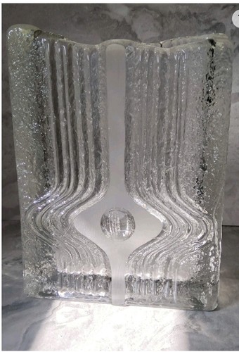 Beau vase verre massif - en,