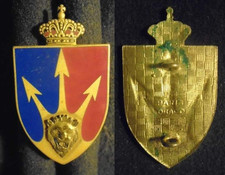 INSIGNE MILITAIRE – A