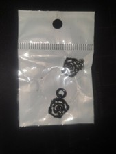 Lot 2 breloques fleurs paco