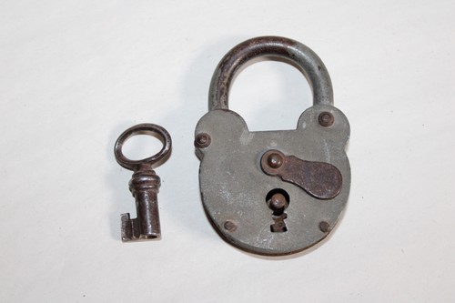 Ancien cadenas clé - ancien, à