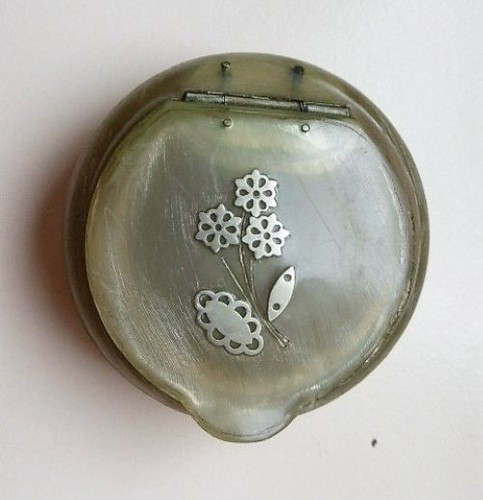 Tabatiere ancienne