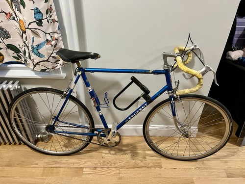 Vintage 1977 peugeot u08 - 23”,
