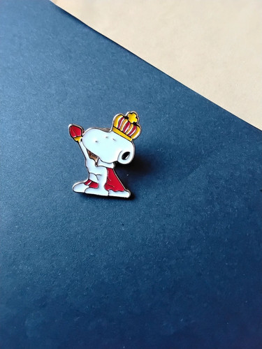 Pin snoopy - pin,