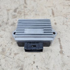 Régulateur de tension Yamaha