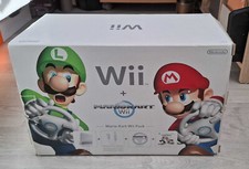 Console Nintendo Wii Blanche Pack Mario Kart et disque dur 500GB avec 2700 jeux