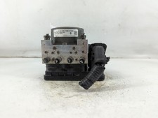 2017-2018 Mazda 3 Abs Pump Control Module UV8U8