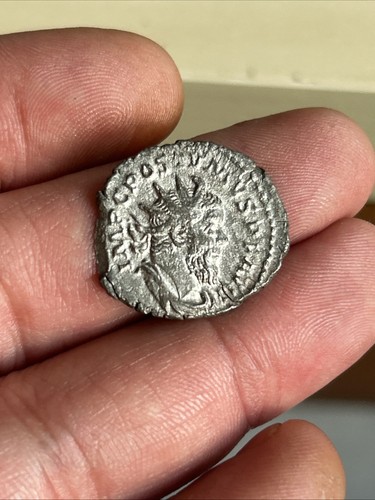 Monnaie romaine antique profil