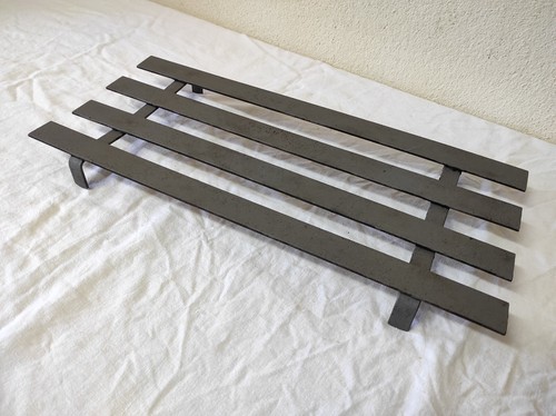 Ancien dessous plat en - dessous,
