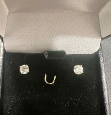 Boucles D'oreilles Puces 0.60