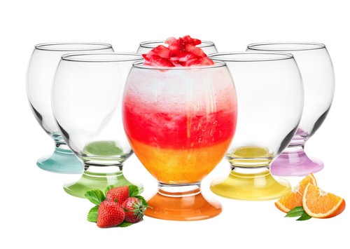 Verres avec coloré - coloré, pieds