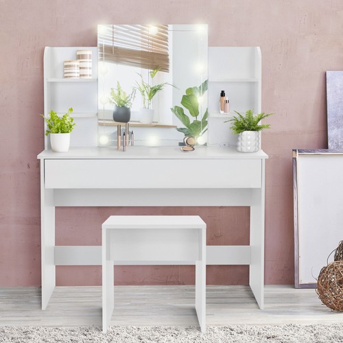 Table maquillage avec - , miroir