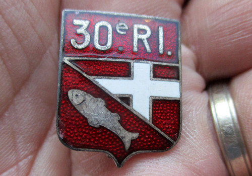 Ancien insigne émaillé - insigne, augis
