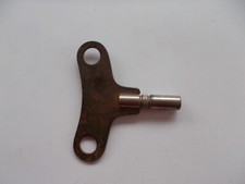 Horlogerie-1 ancienne clé de