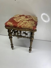 Pretty Vintage Wooden Stool with Gold Juice Sculpture to Renovate