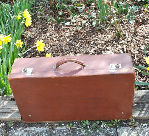Valise vintage cuir - en,