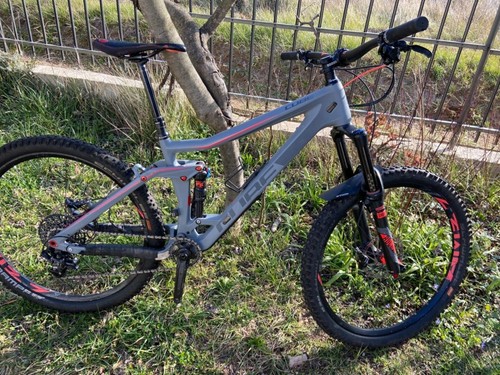 Vtt cube stéréo - cube,