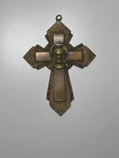 Pendentif religieux en forme