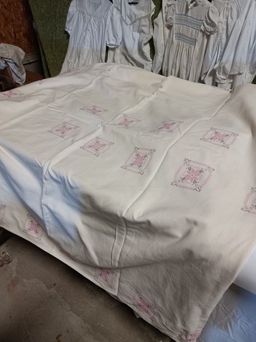 Ancienne grande nappe - ancienne,