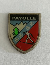 65 - Pin's BLASON DU VILLAGE DE PAYOLLE - CROSS-COUNTRY SKIING - PYRENEES COAT OF ARMS