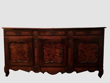 enfilade bressane XVIII éme  meuble bressan trois portes médaillon
