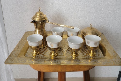 Service café oriental - À,