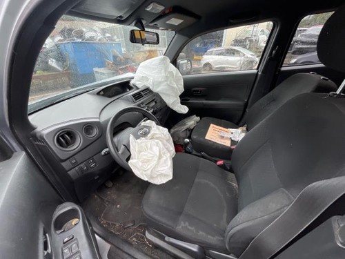 Porte avant gauche daihatsu - avant,