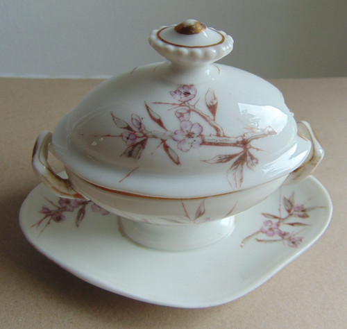 Ancien moutardier - , en