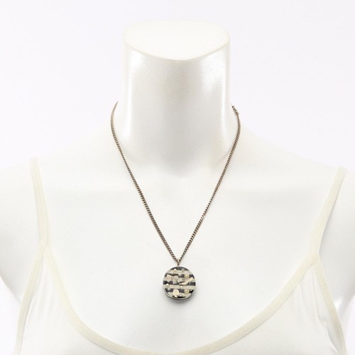 Collier chanel avec - collier,