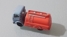 CLÉ 1/90. RARE CAMION BERLIET CITERNE COURTE