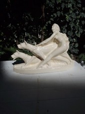 ANCIENNE POSTURE FEMME ET CHIEN LEVRIER CRAQUELE SIGNE L FONTINELLE