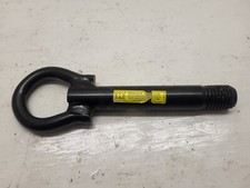 Anneau de remorquage pour