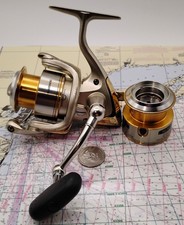 SHIMANO SUSTAIN 2500FD SPINNING FISHING REEL *ULTRA to LIGHT ACTION REEL *BEAUTY