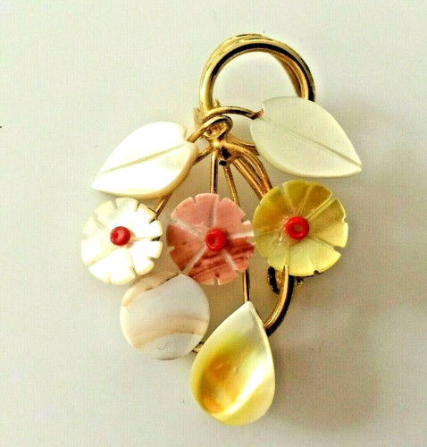Pendentif fleur nacré - pendentif, doré