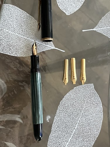 Pélikan 140 stylo - 140-, À