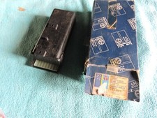 Boitier condamnation des portes Peugeot 305/505 ?? - Réf 655079