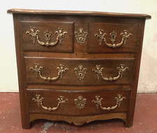 Commode provinciale en noyer