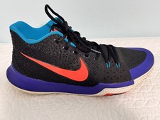 Nike Kyrie 3 Kyrache Sneakers