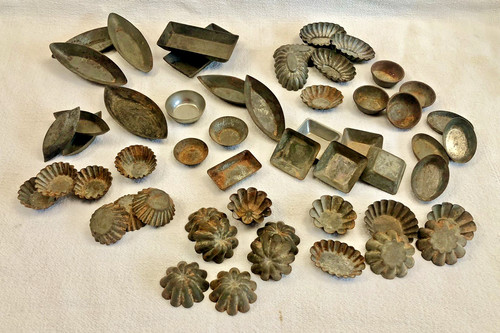 Lot anciens petits moules - 50,