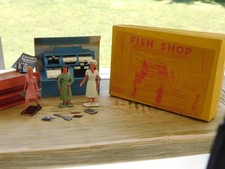 Fish Shop Crescent Toys - Original box & accessories - Made in England Die cast