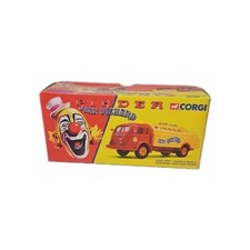 Corgi 71202 Pinder - Jean Richard - Renault Faineant Citerne Boxed Diecast Lorry
